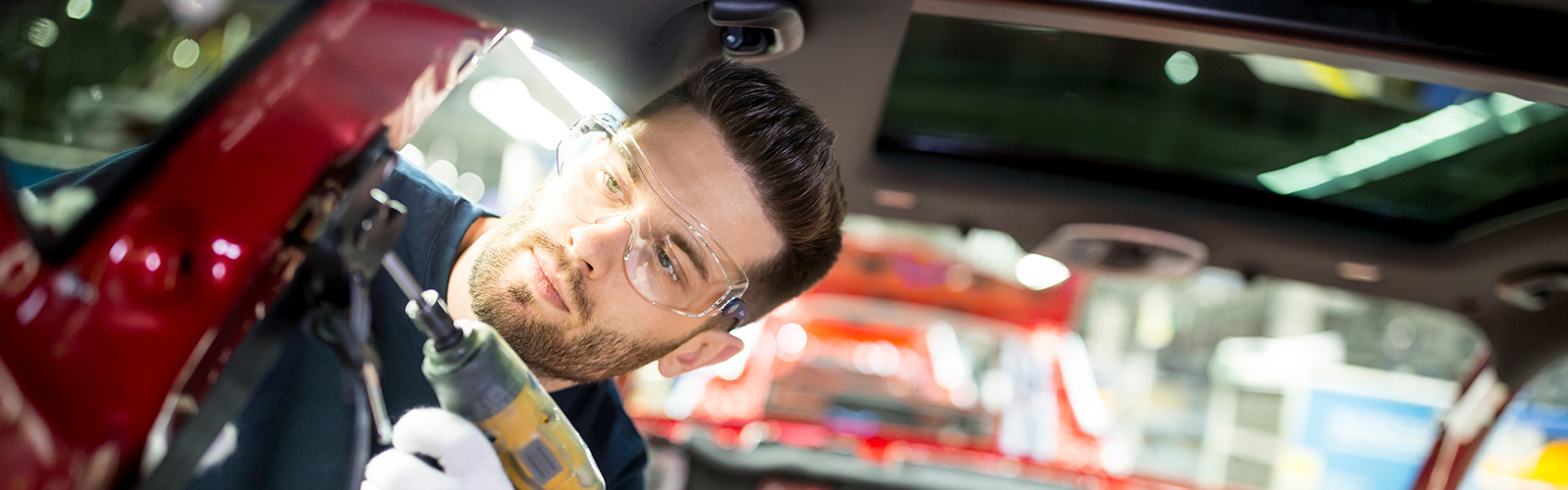 ausbildung zum karosseriebauer